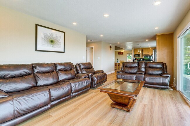 Foto del edificio - 1253 Hickerson Ct