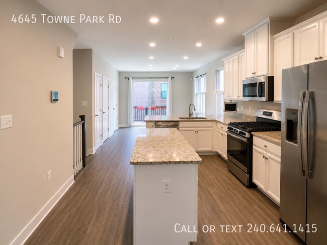 Building Photo - 4645 Towne Park Rd