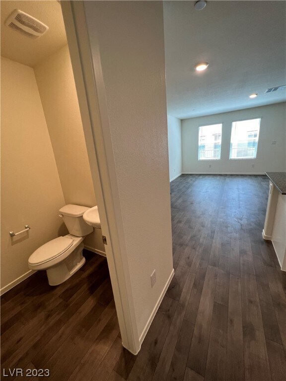 Foto principal - 1112 Ruby Sparrow St