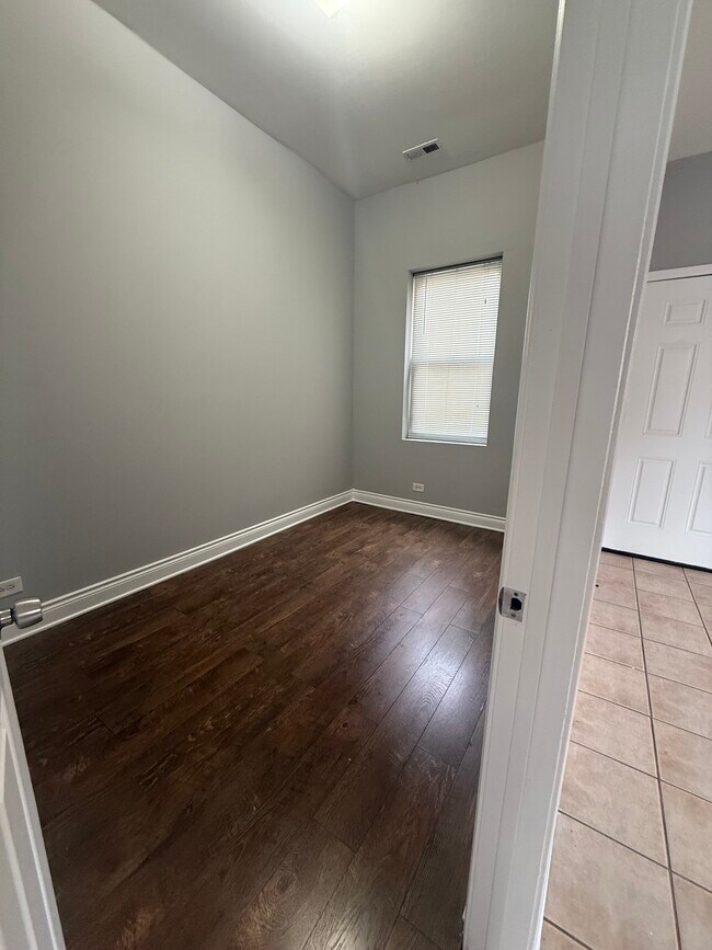 Dormitorio 1 - 930 W 35th Pl