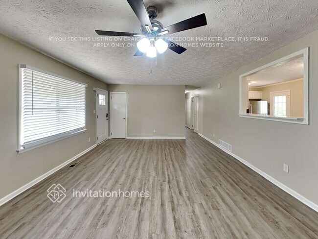 Foto del edificio - 3077 Sasanqua Ln SW