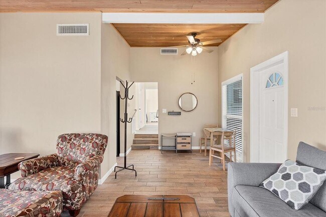 Building Photo - 2832 Novus St