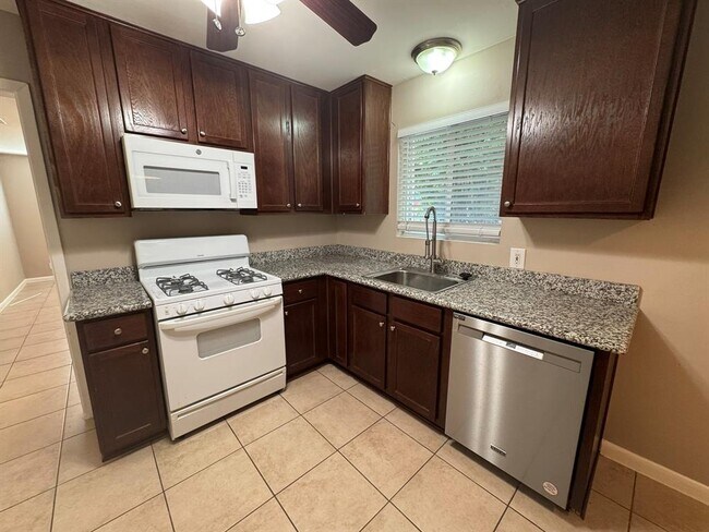 Foto del edificio - 1308 E 52nd St