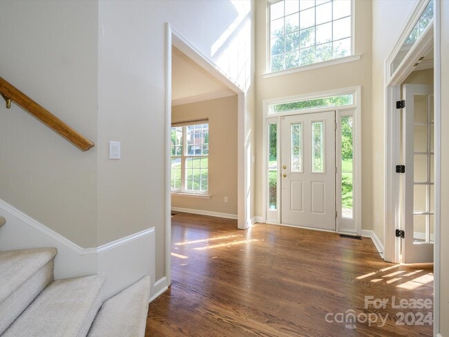 Building Photo - 11526 Sir Francis Drake Dr