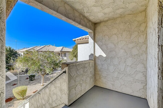 Building Photo - 6908 Indian Chief Dr