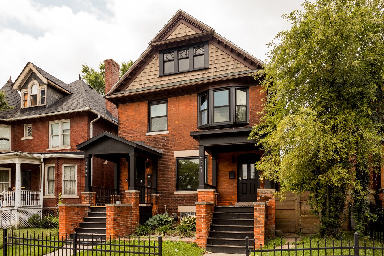 Foto principal - 4731 Trumbull St