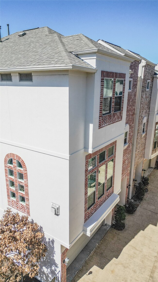 Foto del edificio - 5636 Kiam St