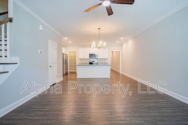 Foto del edificio - 109 Remount Way