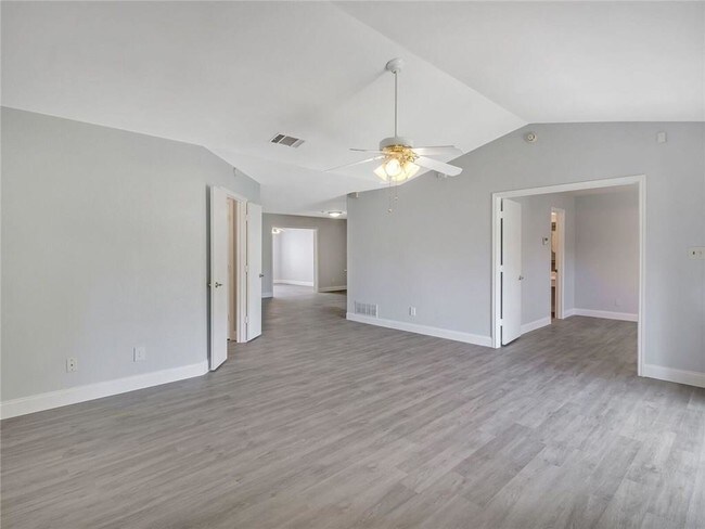 Building Photo - 5529 Stoney Glen Dr
