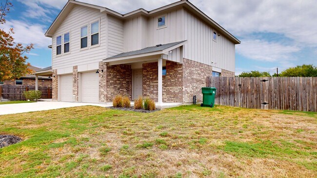Foto del edificio - 1703 Tejas Trail