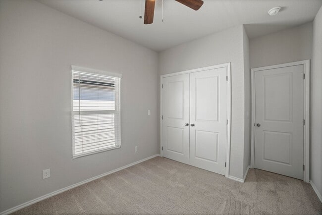 Photo - MOVE IN SPECIAL!! CALL FOR MORE DETAILS Townhome