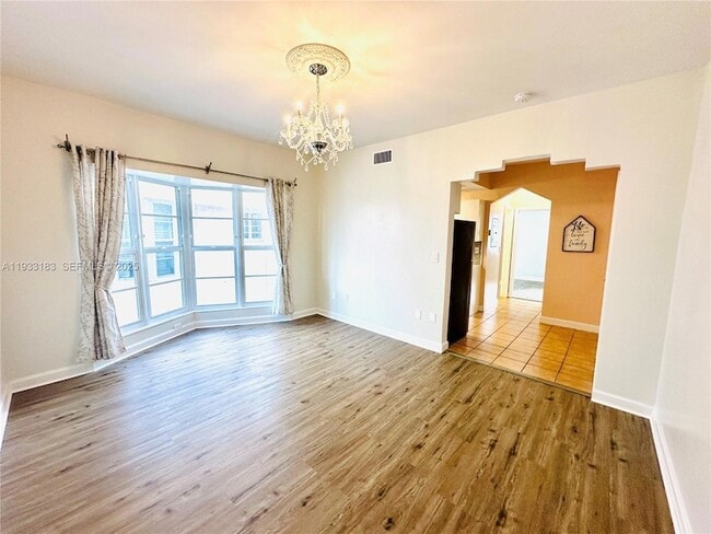 Building Photo - 540 15th St