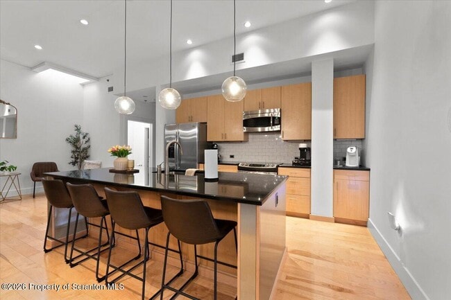 Building Photo - 509 Bogart Pl
