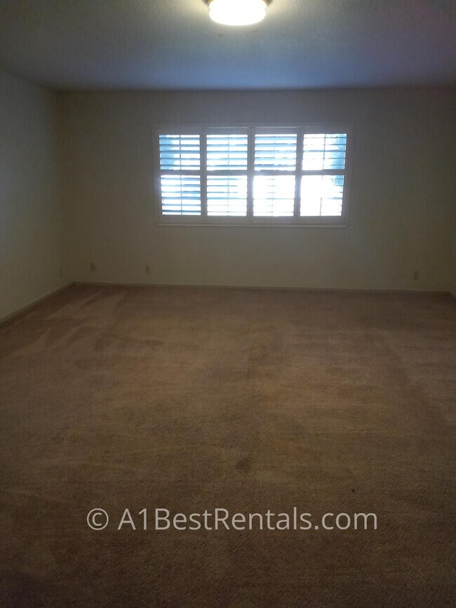 Foto del edificio - 1017 Payne Ave