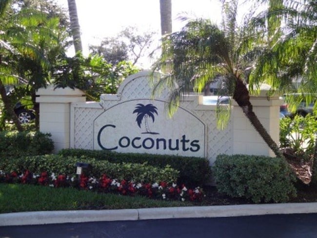 Photo - 289 Duval Ct Townhome