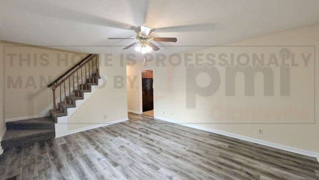 Building Photo - 3388 Oak Park Dr