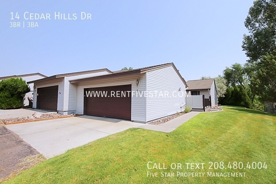 Primary Photo - Welcome to Cedar Hills Condos, a luxurious...