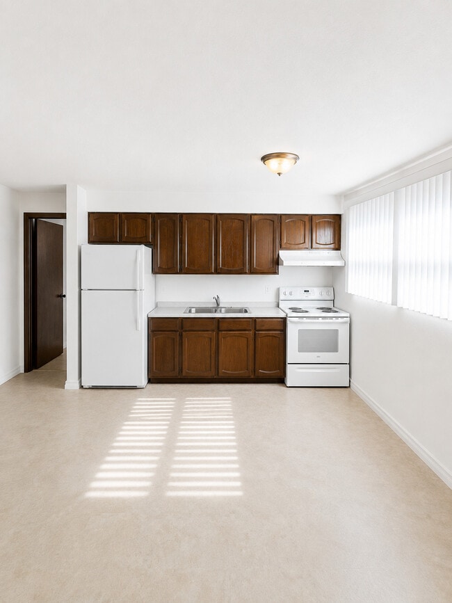Building Photo - Tremont Apartments