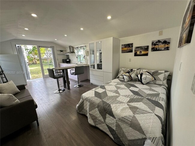 Building Photo - 18481 SW 208th St