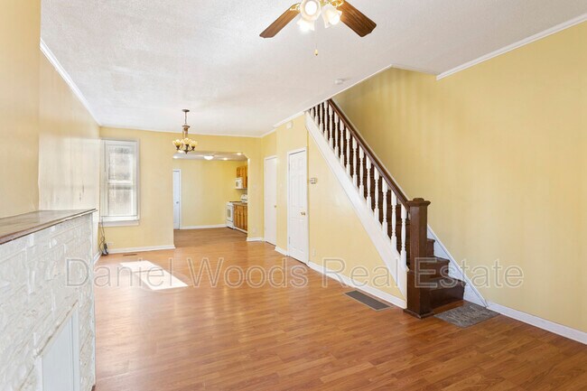 Building Photo - 5538 Walton Ave