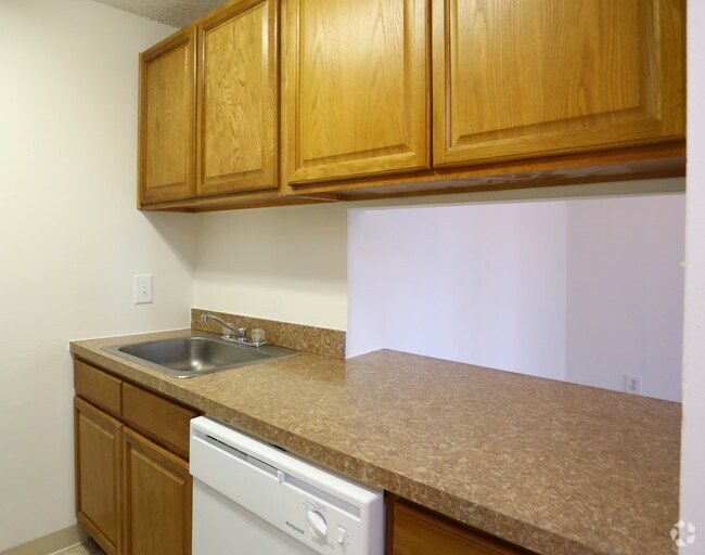 The Village at Laurel Creek Apartments in Lindenwold, NJ