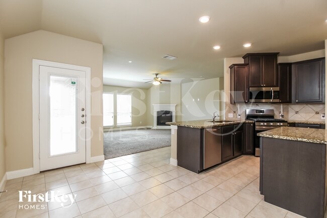Building Photo - 4325 Bayport Dr