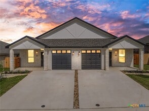 Building Photo - 5111 Rose Petal Ct