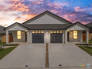 Building Photo - 5111 Rose Petal Ct