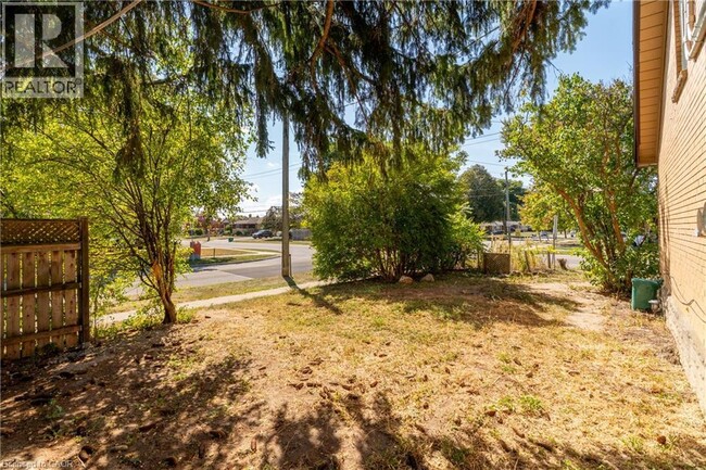 Building Photo - 301 Franklin St N