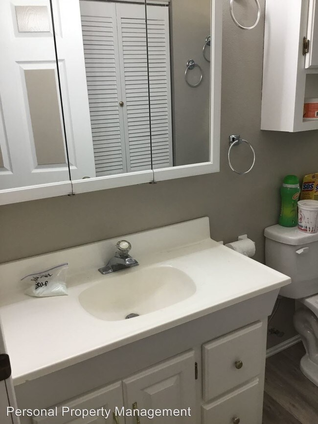 Foto del edificio - 131 Cowlitz Dr