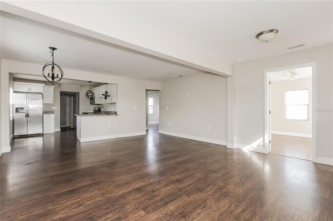 Foto del edificio - 4917 Emerson Ave S