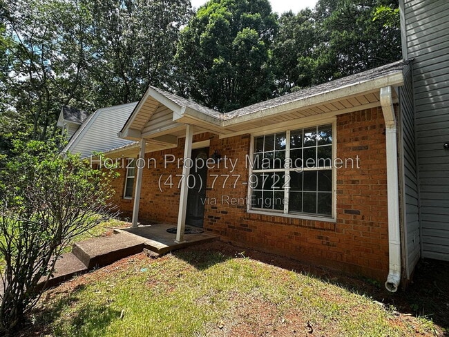 Building Photo - 4925 Farmstead Ct NE