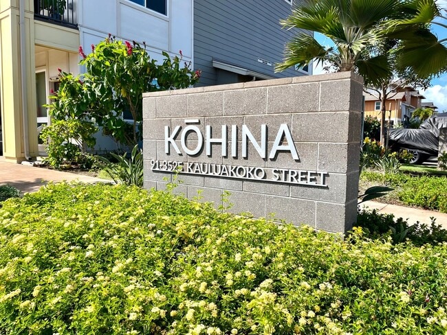 Foto del edificio - Live Your Best Life at Kohina: Beautiful Home with Pool & Park Access