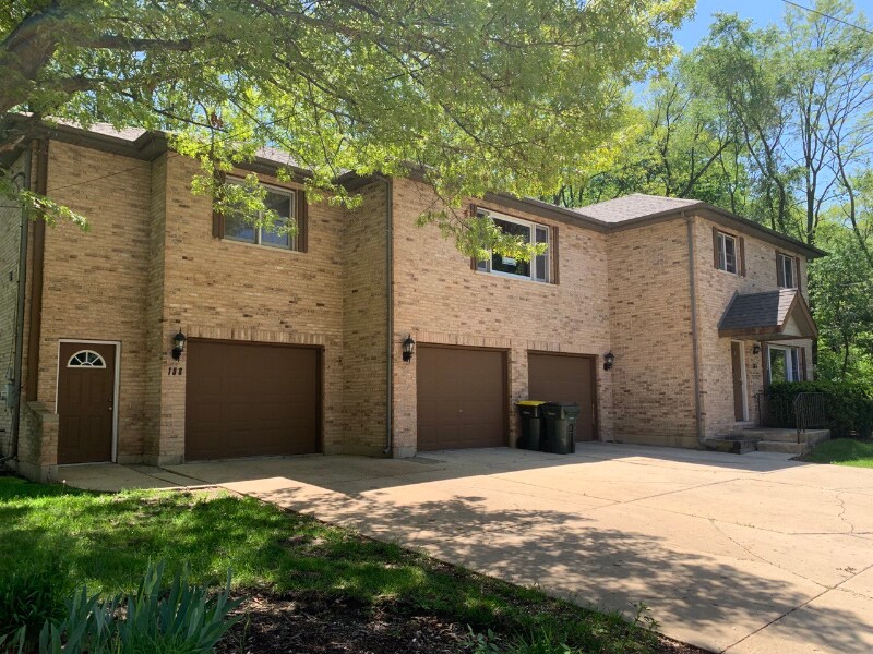 158 Linden Ave, East Dundee, IL 60118 Townhome Rentals in East Dundee