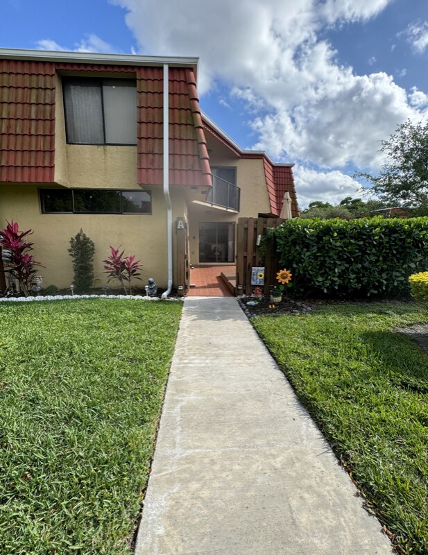 Foto del edificio - 23042 Oxford Pl