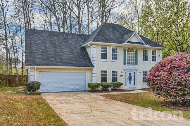 Building Photo - 407 Emerald Trce