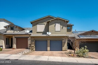 Building Photo - 652 Brindle Dr