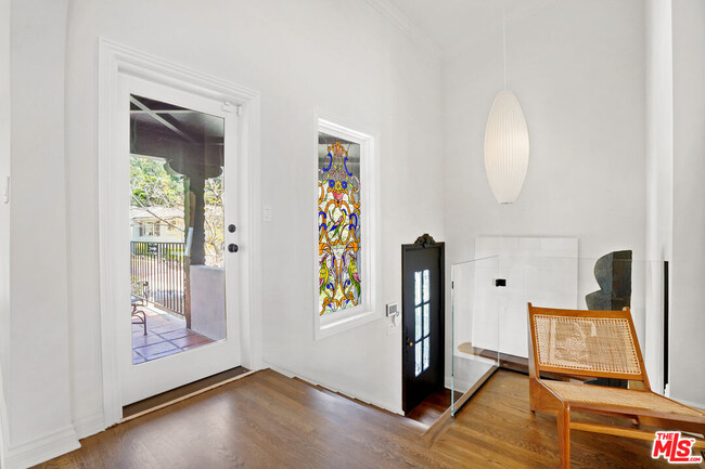Foto del edificio - 5500 Red Oak Dr