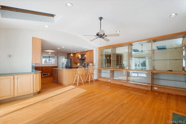 Foto del edificio - 48 Madison Rd