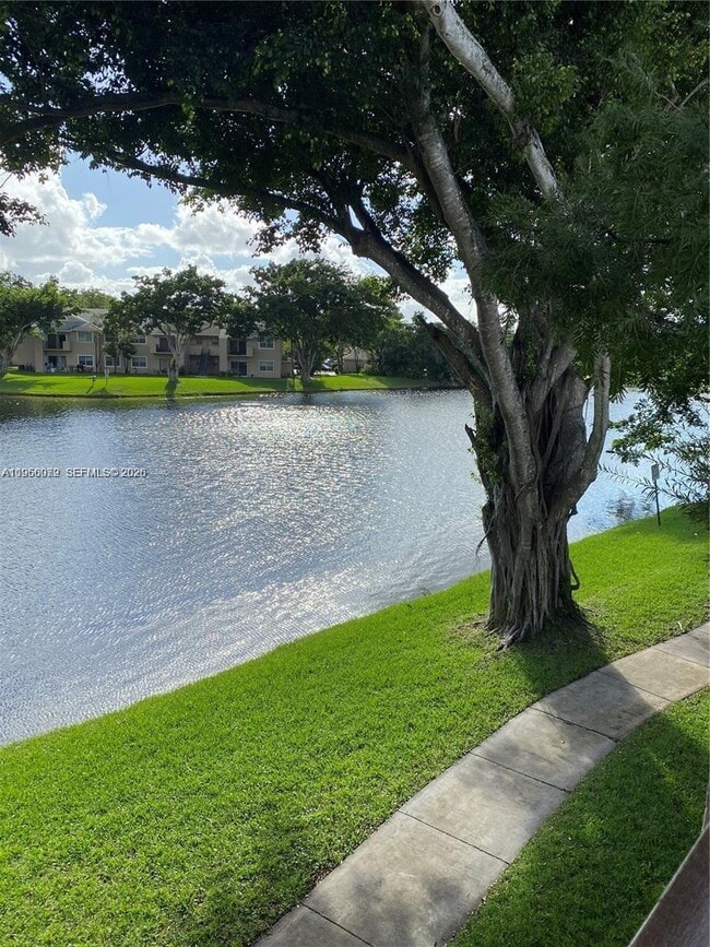 Foto del edificio - 2361 NW 96th Terrace