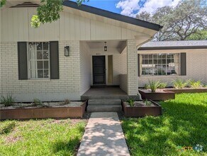 Building Photo - 405 Oakwood Blvd