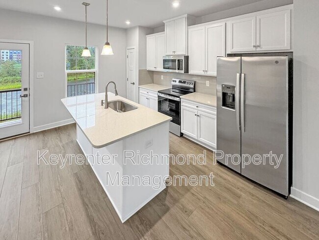 Building Photo - 1025 Arborway Ln