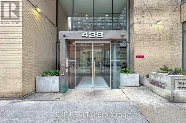 Building Photo - 438 King St W