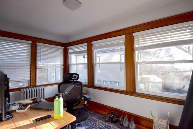 Building Photo - 18 Deldorf St