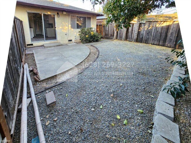 Building Photo - 2 br, 2 bath House - 4407 Camden Ave Unit B -