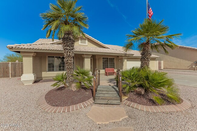 Foto del edificio - 6424 E Menlo St