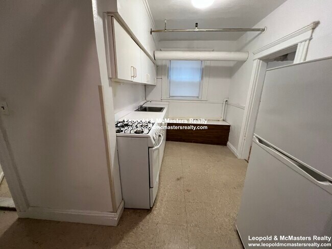 Foto del edificio - 144 Warren St