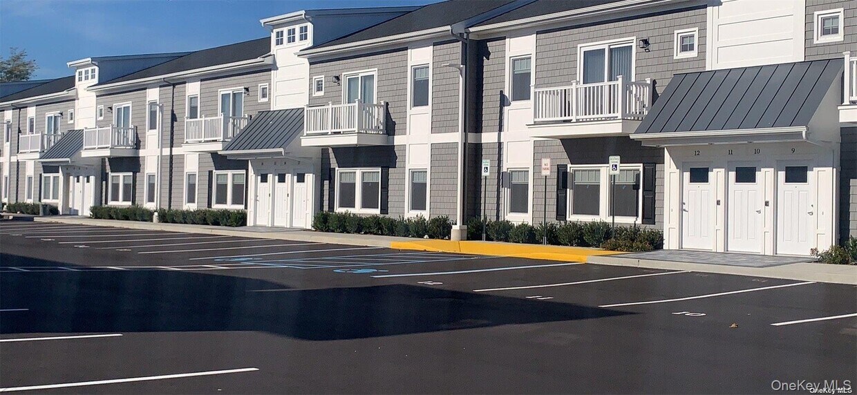 Foto principal - 515 Jackson Ave