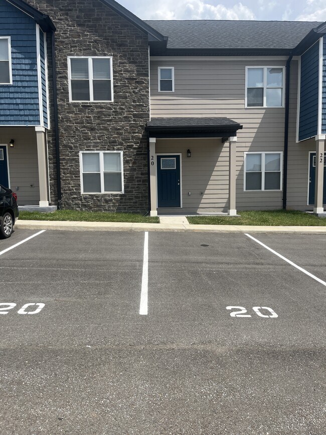 Building Photo - 20 Dulcet Ct