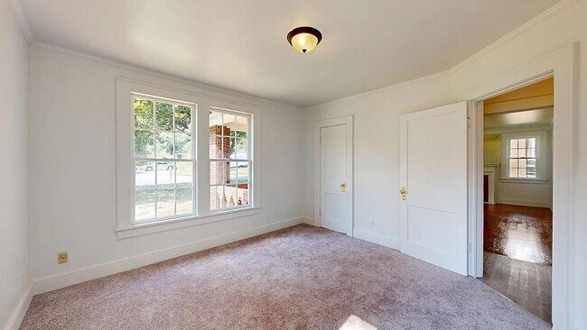 Foto del edificio - 2211 8th St